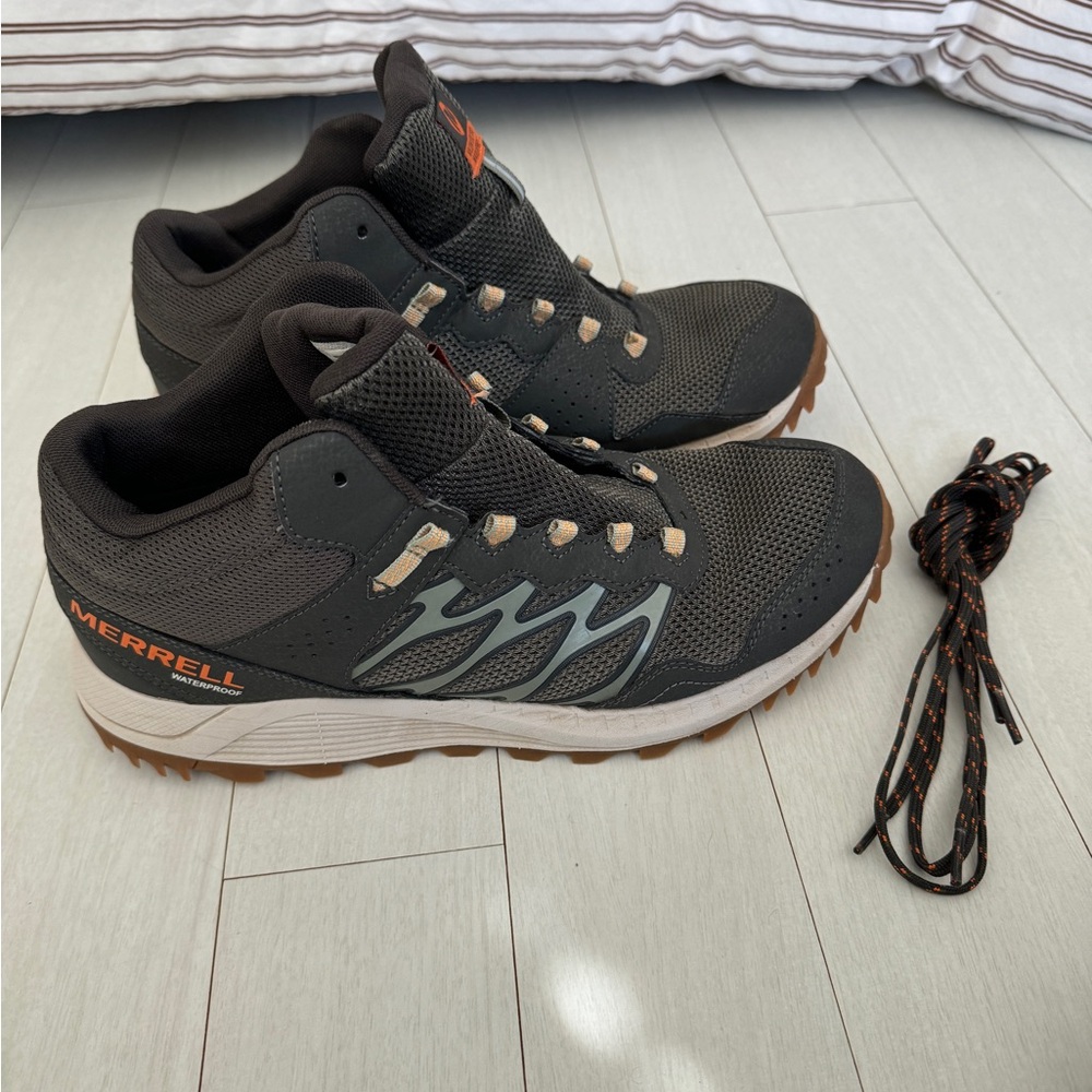 Men’s Merrell Hiking Boots